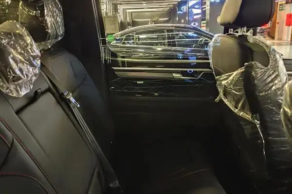 پیش فروش کی ام سی، T9