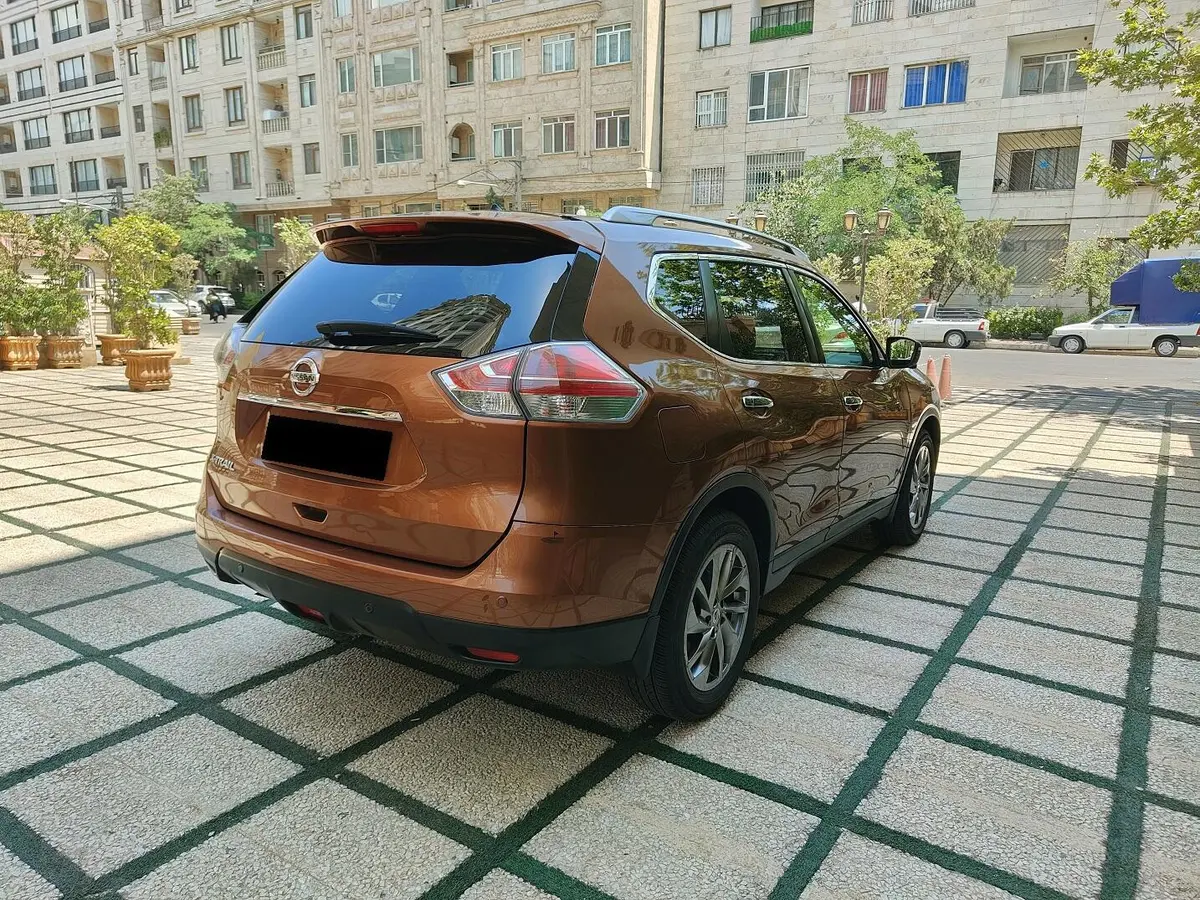 نیسان  ایکس تریل