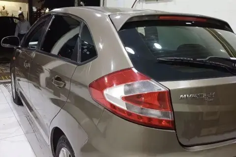 ام وی ام، 315هاچ بک