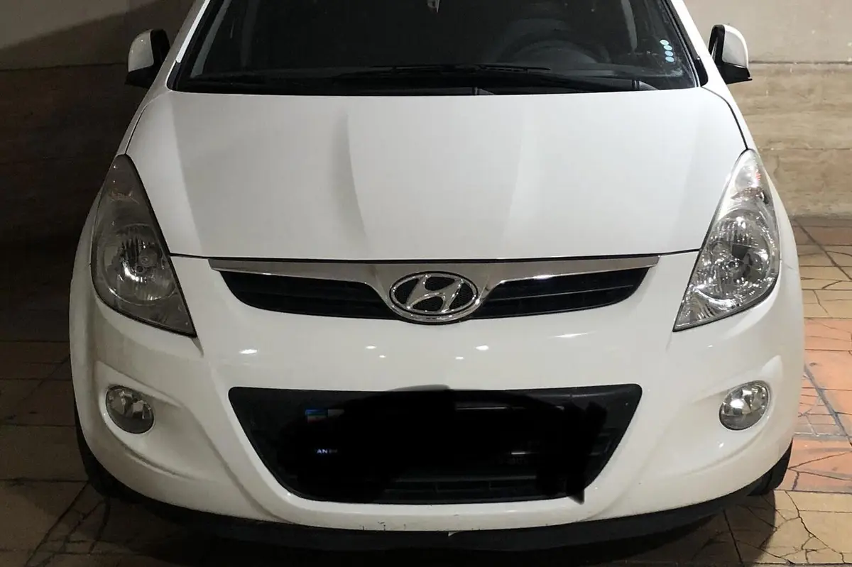 هیوندای،  i20