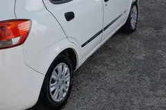 تیبا، هاچ بک