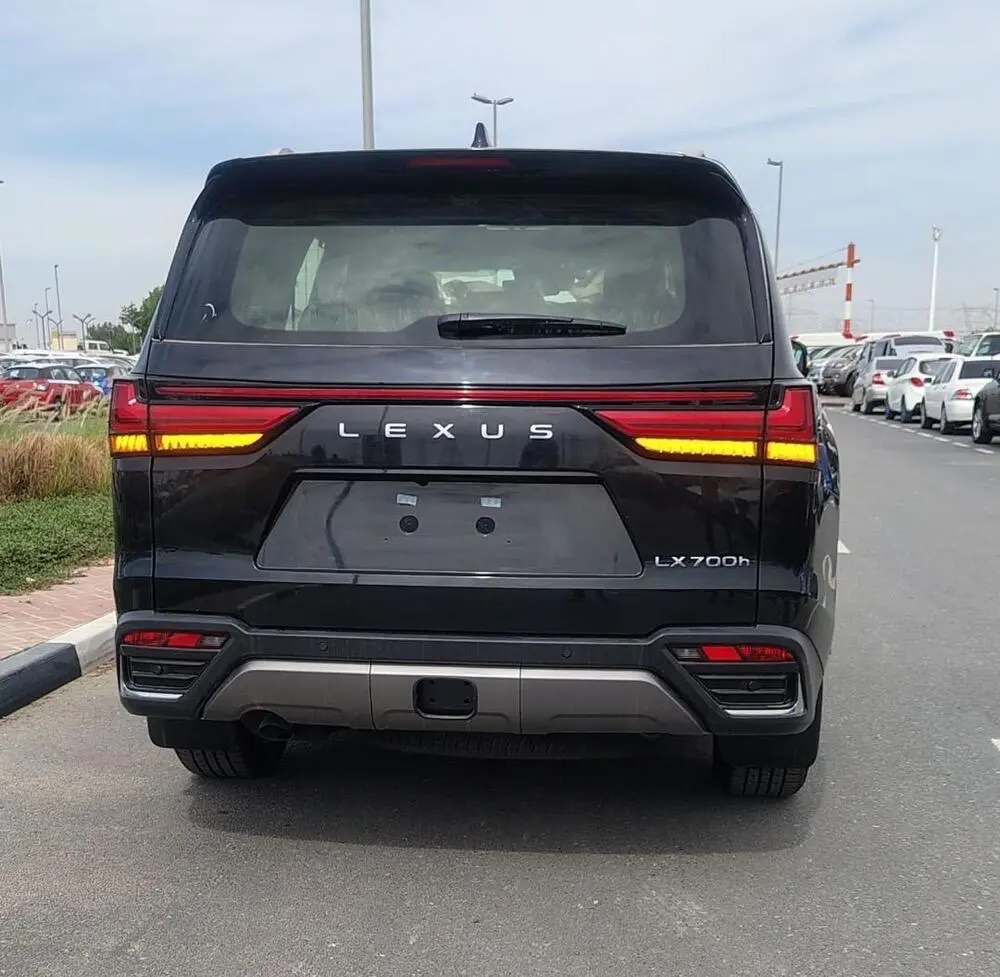 لکسوس،  LX