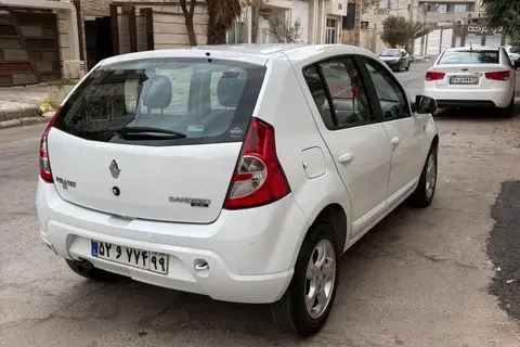 رنو، ساندرو
