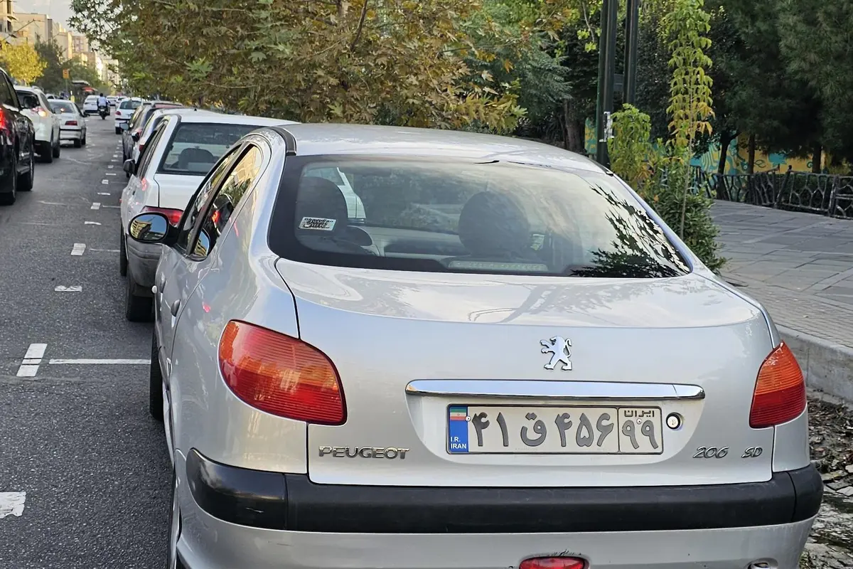 پژو،  206