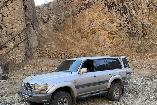 تویوتا، لندکروز چهار در