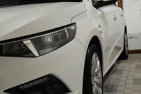 تارا، اتوماتیک V4