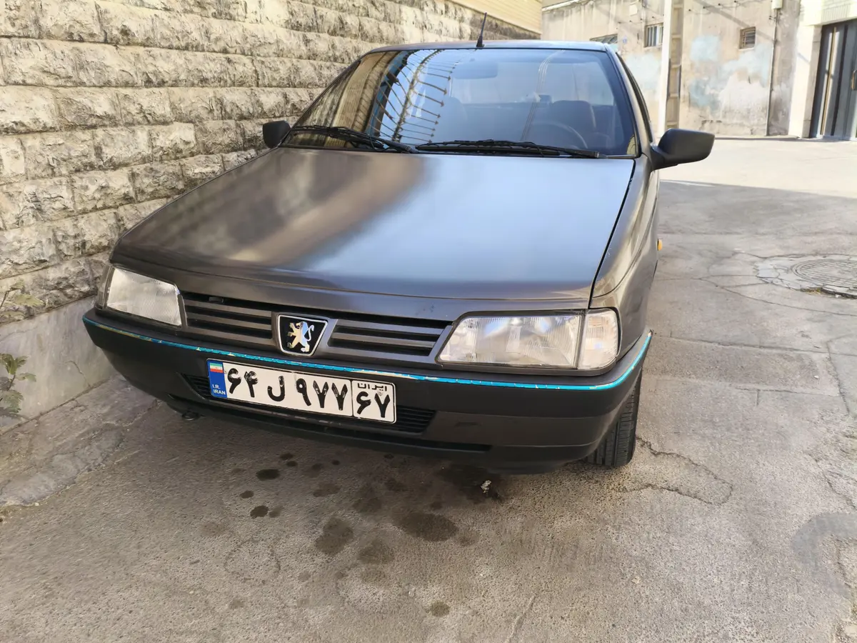 پژو،  405
