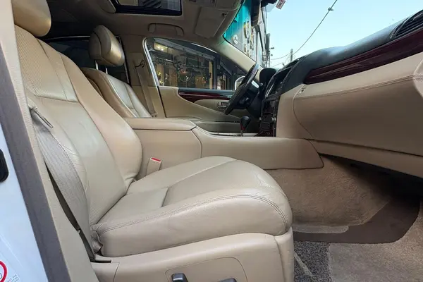 لکسوس  LS