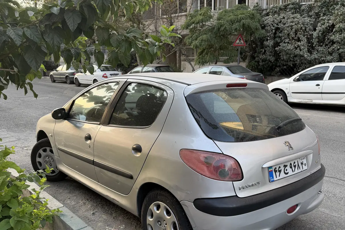 پژو،  206