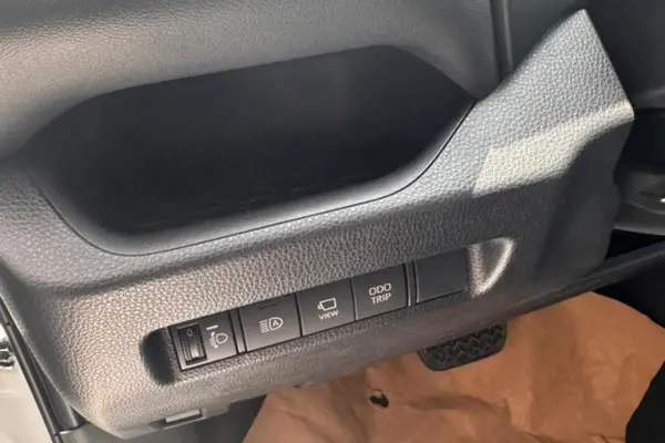 تویوتا، راوفور هیبرید