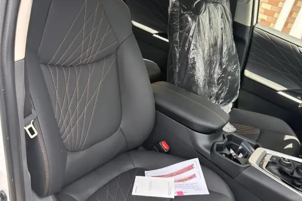 تویوتا، راوفور هیبرید