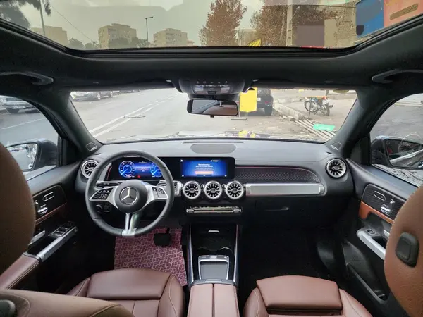 بنز، کلاس EQB