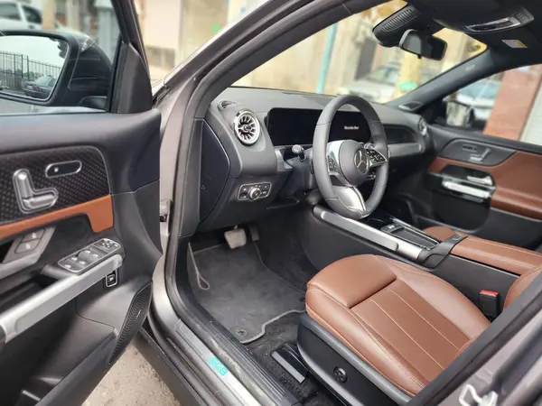 بنز، کلاس EQB