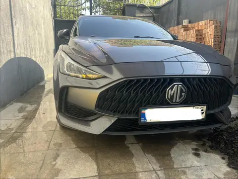 ام جی، GT