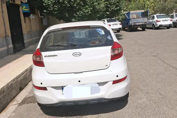 ام وی ام  315هاچ بک