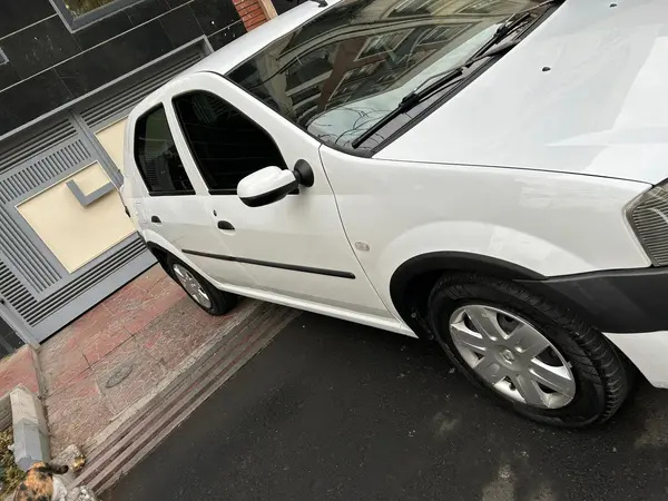 رنو، تندر 90