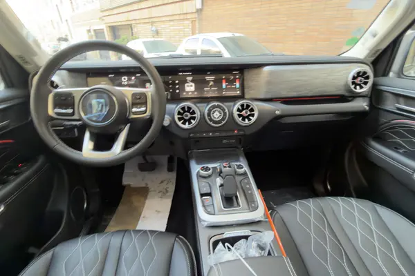 تانک، 300 مونتاژی