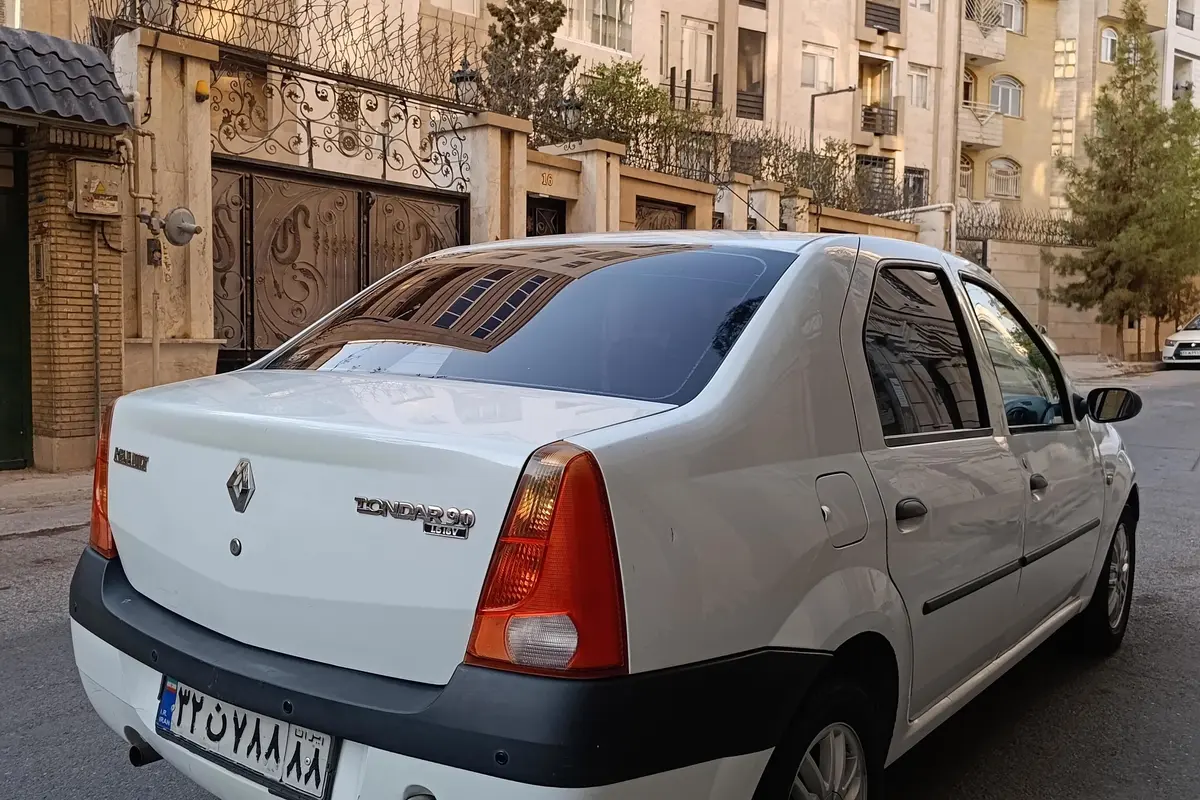 رنو،  تندر 90