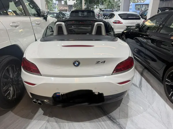 ب ام و  Z4