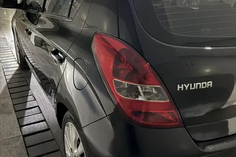 هیوندای، i20
