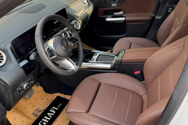 بنز، کلاس EQA