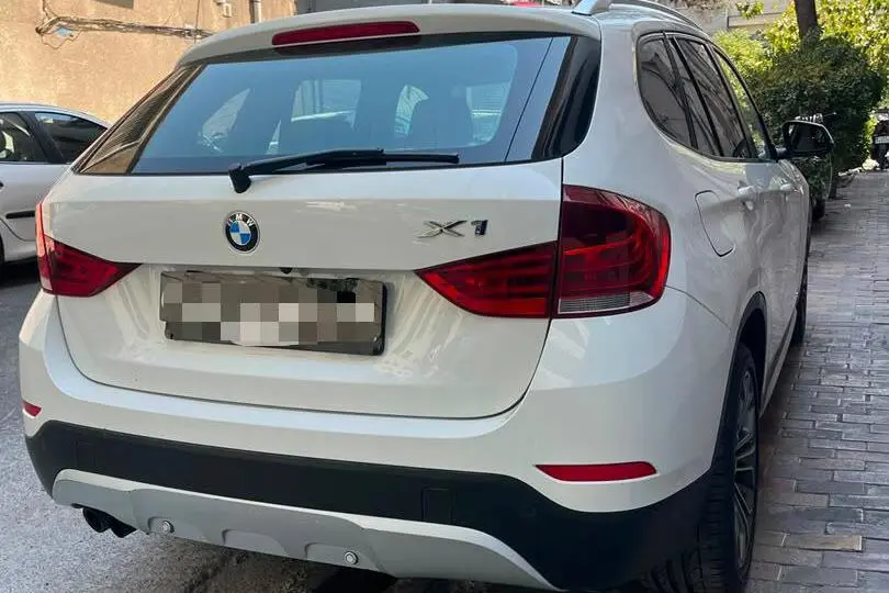 ب ام و،  X1