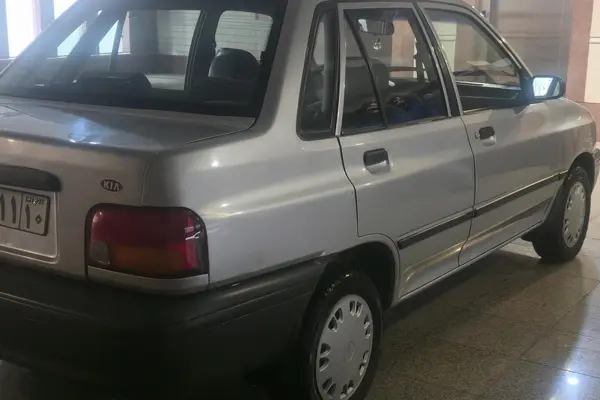 پراید، صندوق دار