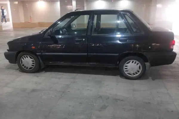 پراید، صندوق دار