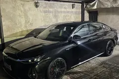 فونیکس، آریزو 8 (Z8)