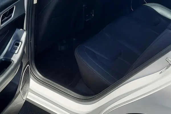 ام وی ام  آریزو 5ev