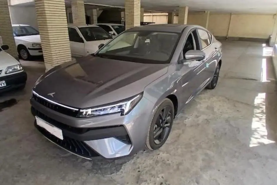 کی ام سی،  J7