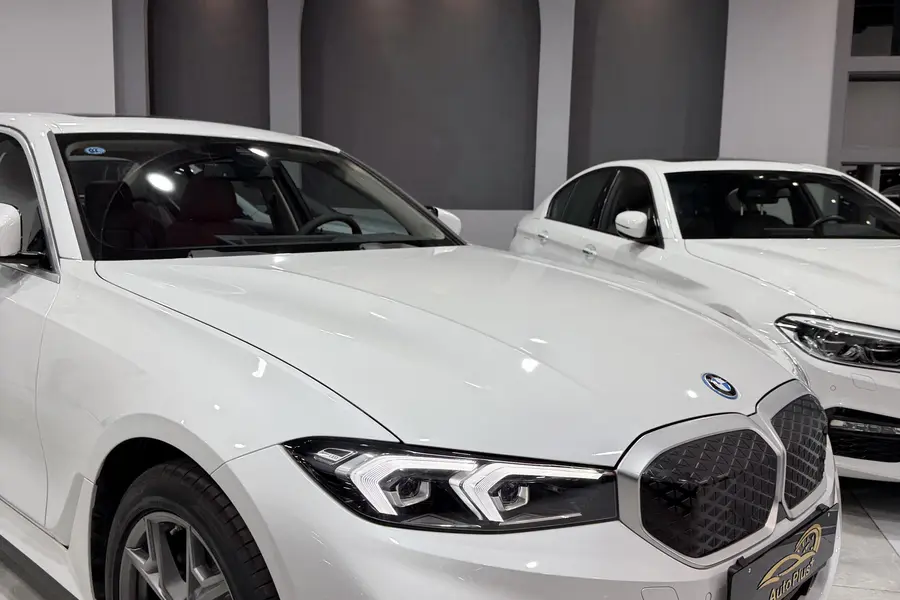 عکس ب ام و i3 eDrive 35L