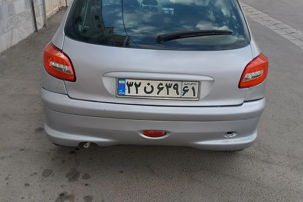 پژو  206