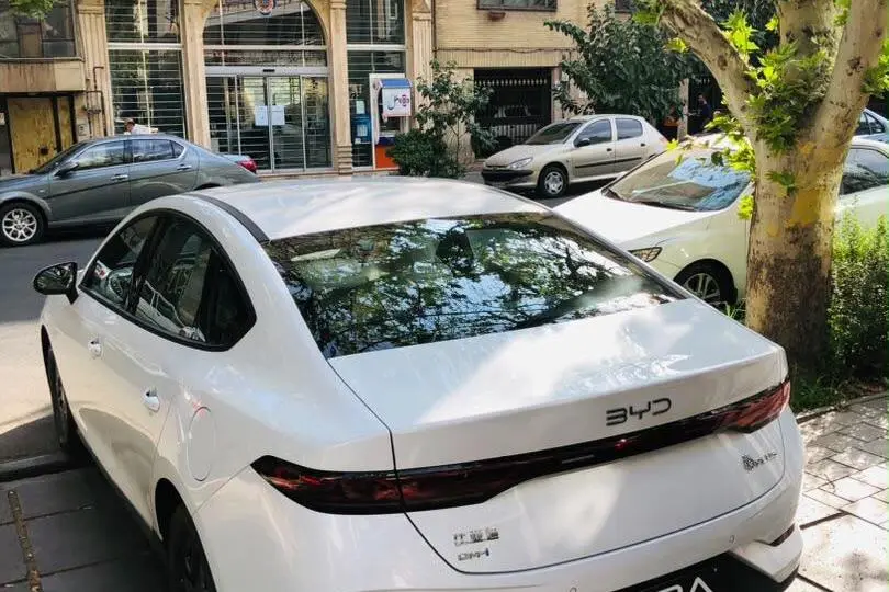 بی وای دی،  چین پلاس DMi