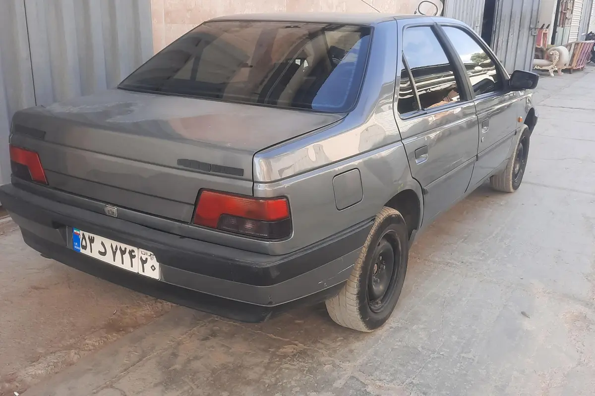 پژو،  405
