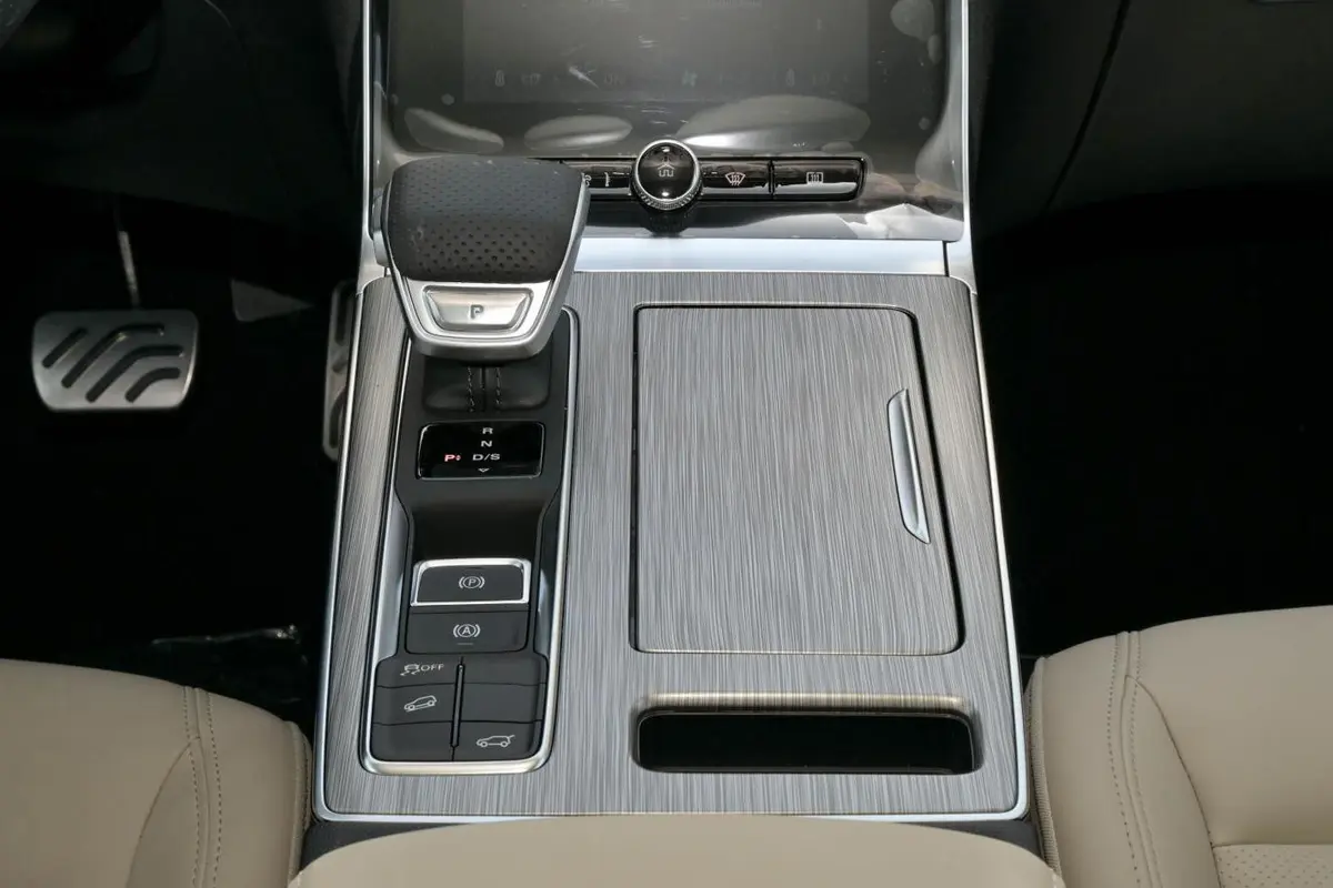ام جی  RX5