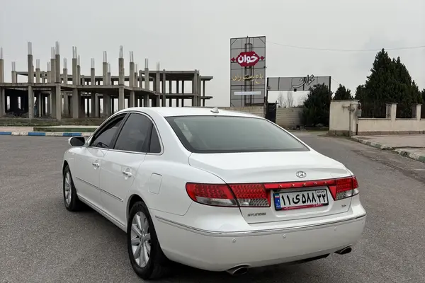 هیوندای، آزرا (گرنجور)