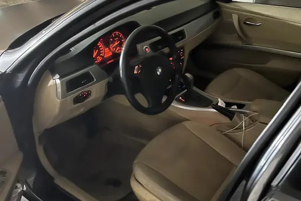 ب ام و، سری 3 سدان