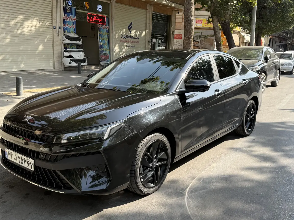 کی ام سی،  J7