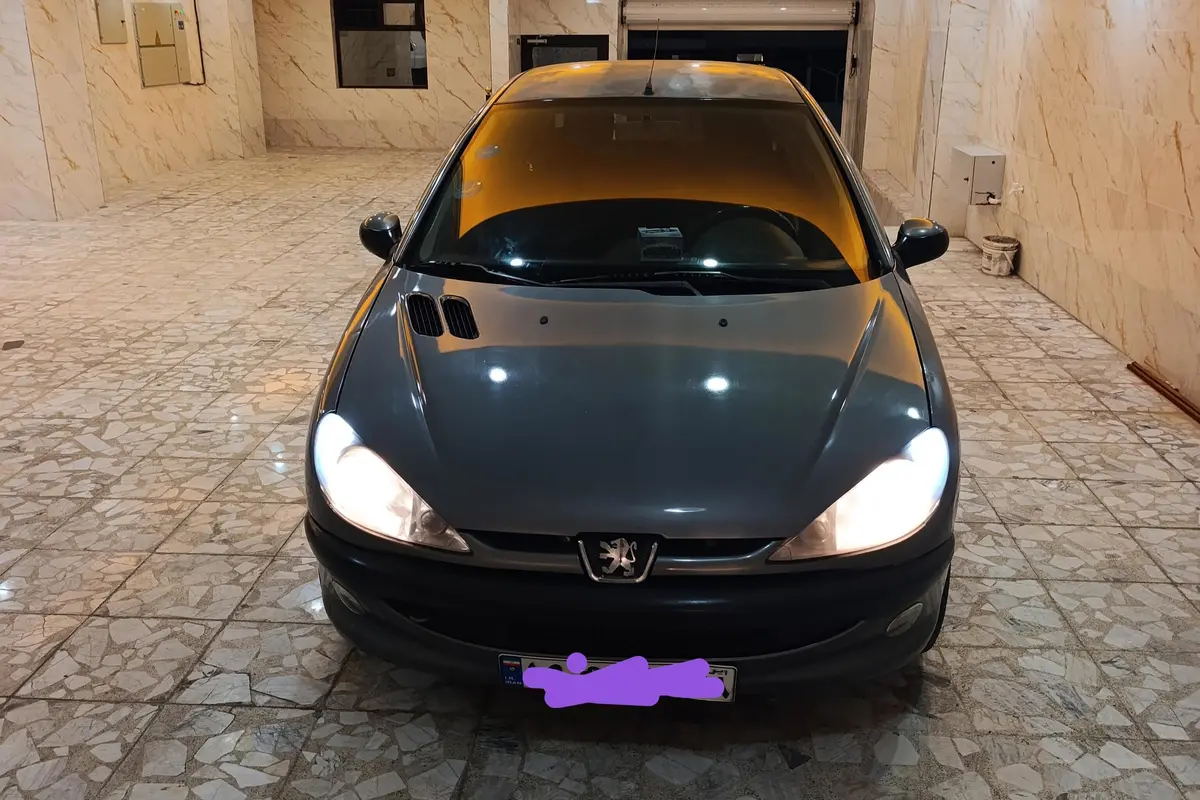 پژو،  206