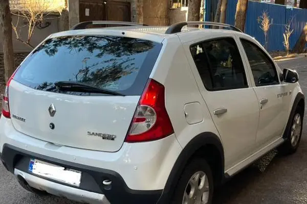 رنو، ساندرو استپ وی