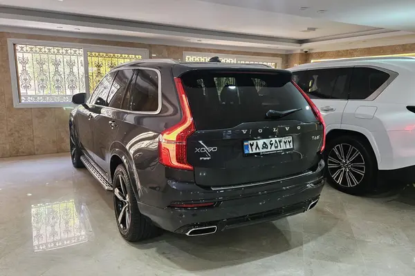 ولوو  XC90