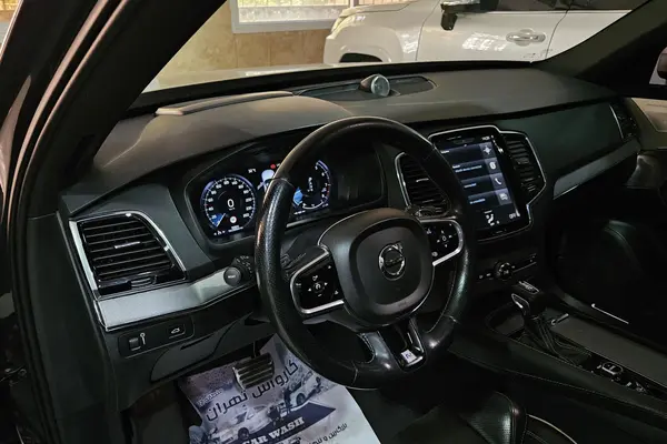 ولوو  XC90