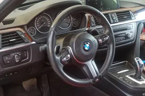 ب ام و، سری 3 سدان