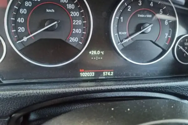 ب ام و، سری 3 سدان