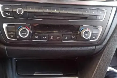 ب ام و، سری 3 سدان