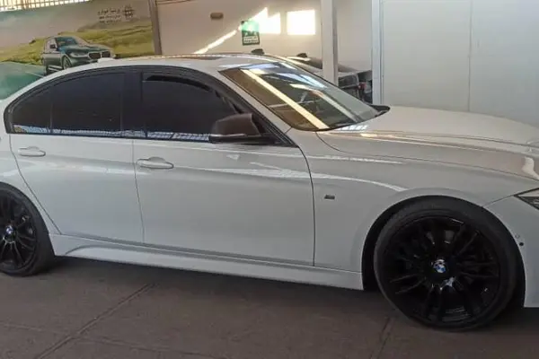 ب ام و، سری 3 سدان