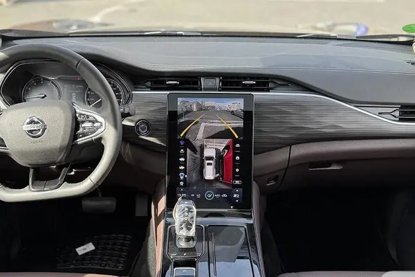 پیش فروش نیسان، ترا