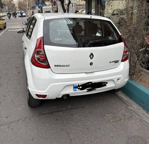 رنو، ساندرو