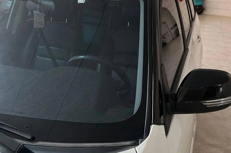 ام وی ام،  X33 S